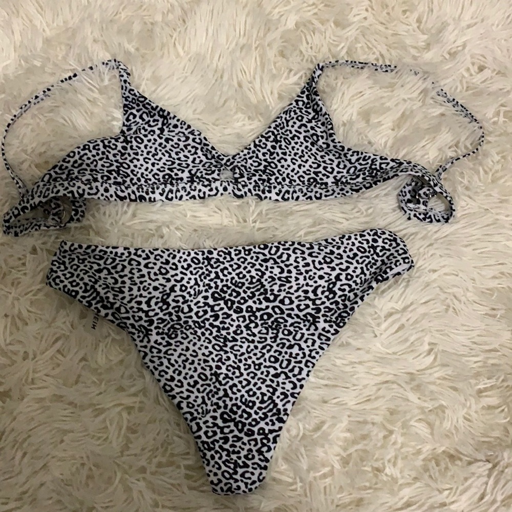 Cheetah triangle shape swimsuit